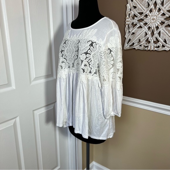 ⭐️ Anthropologie Deletta white crochet lace top MEDIUM - Picture 5 of 9